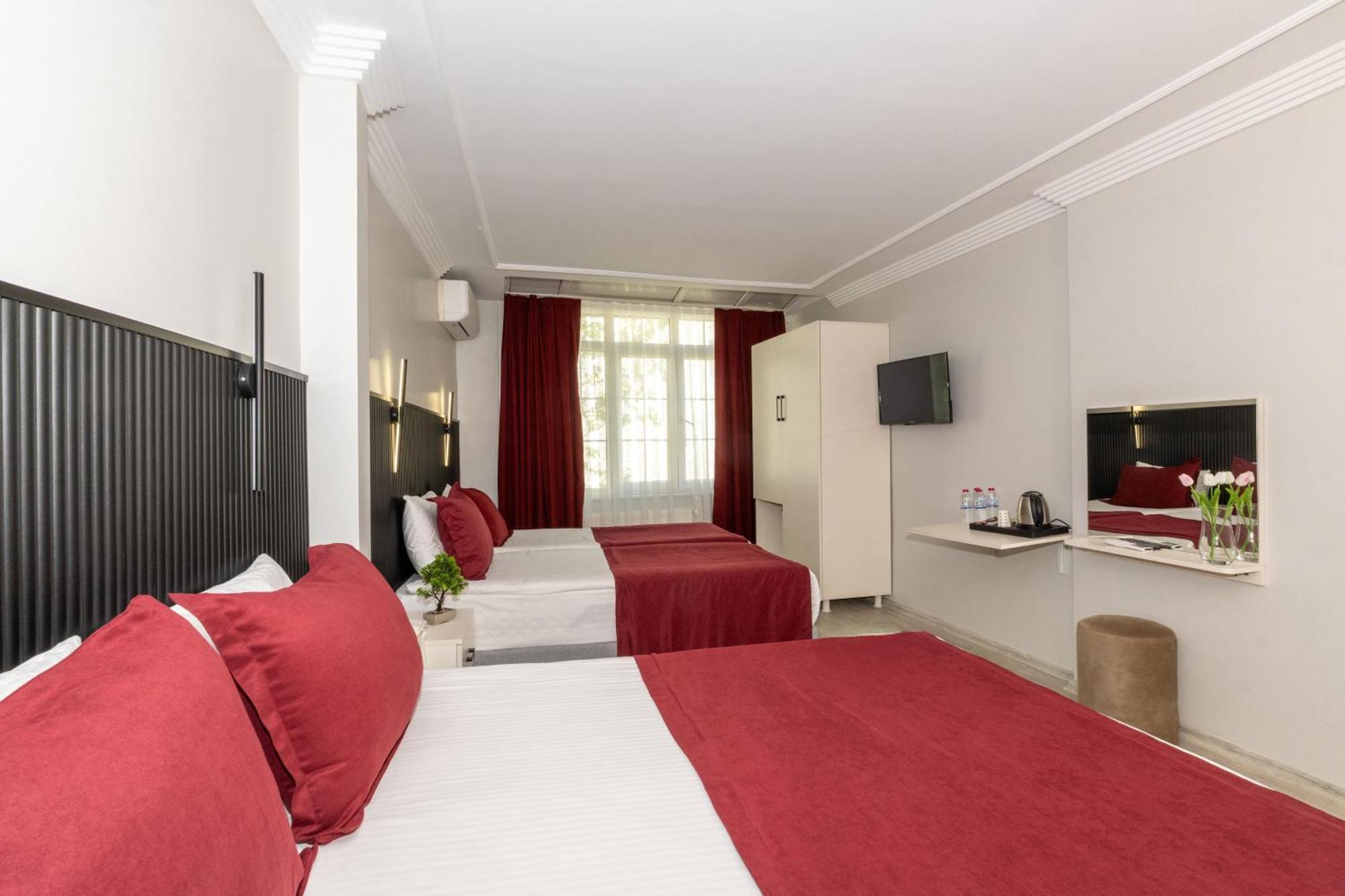 Istanbul Holiday Hotel Exteriör bild